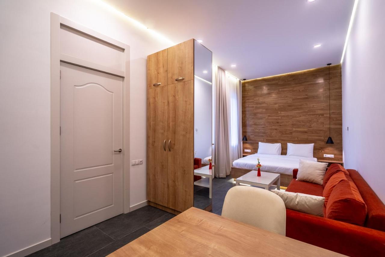 5 Star Apart Hotel Tbilisi Esterno foto
